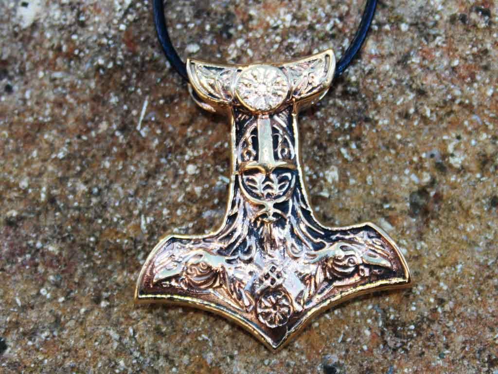 Bronze Thorhammer mit Raben und Vegvisir